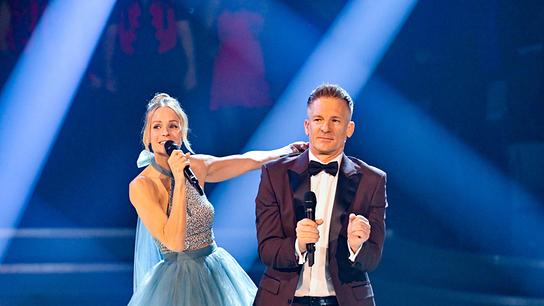 Dancing Stars: Mirjam Weichselbraun, Andi Knoll