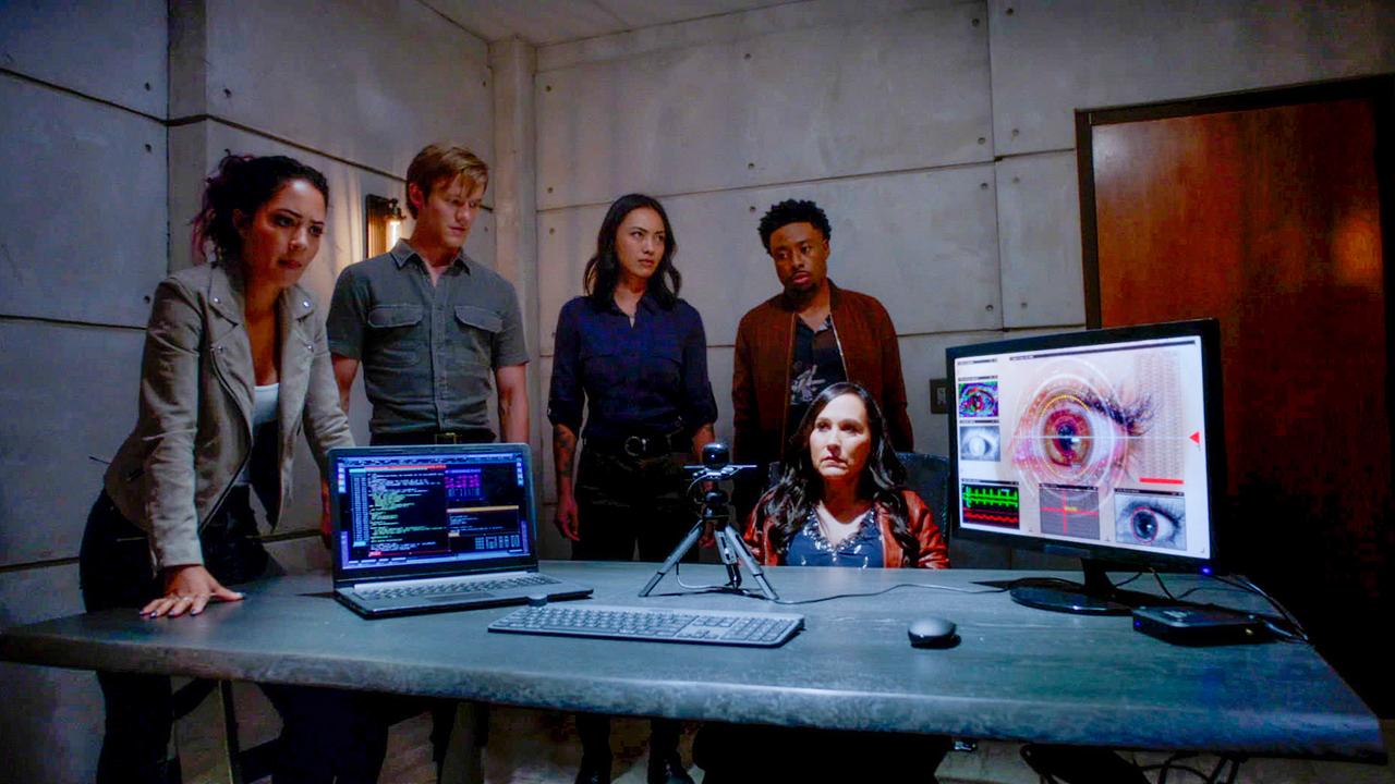 © ORF/PRO7/CBS Im Bild (v.li.): Tristin Mays (Riley Davis), Lucas Till (Angus MacGyver), Levy Tran (Desi Nguyen), Justin Hires (Wilt Bozer), Meredith Eaton (Matty Webber).