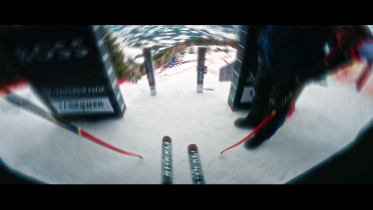 Das Streif-Starthaus aus der Perspektive eines Skifahrers direkt am Starttor der Streif