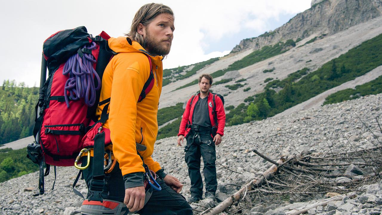 © ORF/ZDF/Thomas R. Schumann Markus und Benjamin suchen verzweifelt nach Tobias.