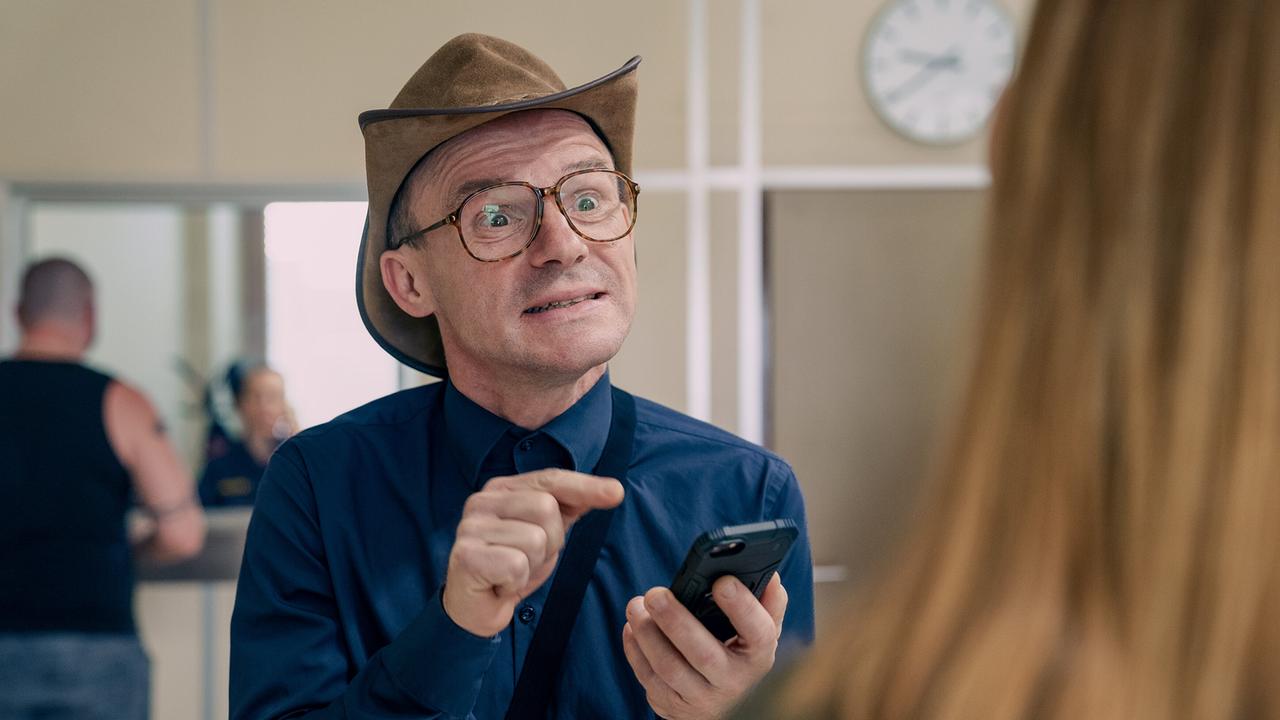 "Die Fälle der Gerti B. – Die mit dem Brief": Gerhard Liebmann („Sheriff“ Polzer), Susi Stach (Gerti Bruckner)