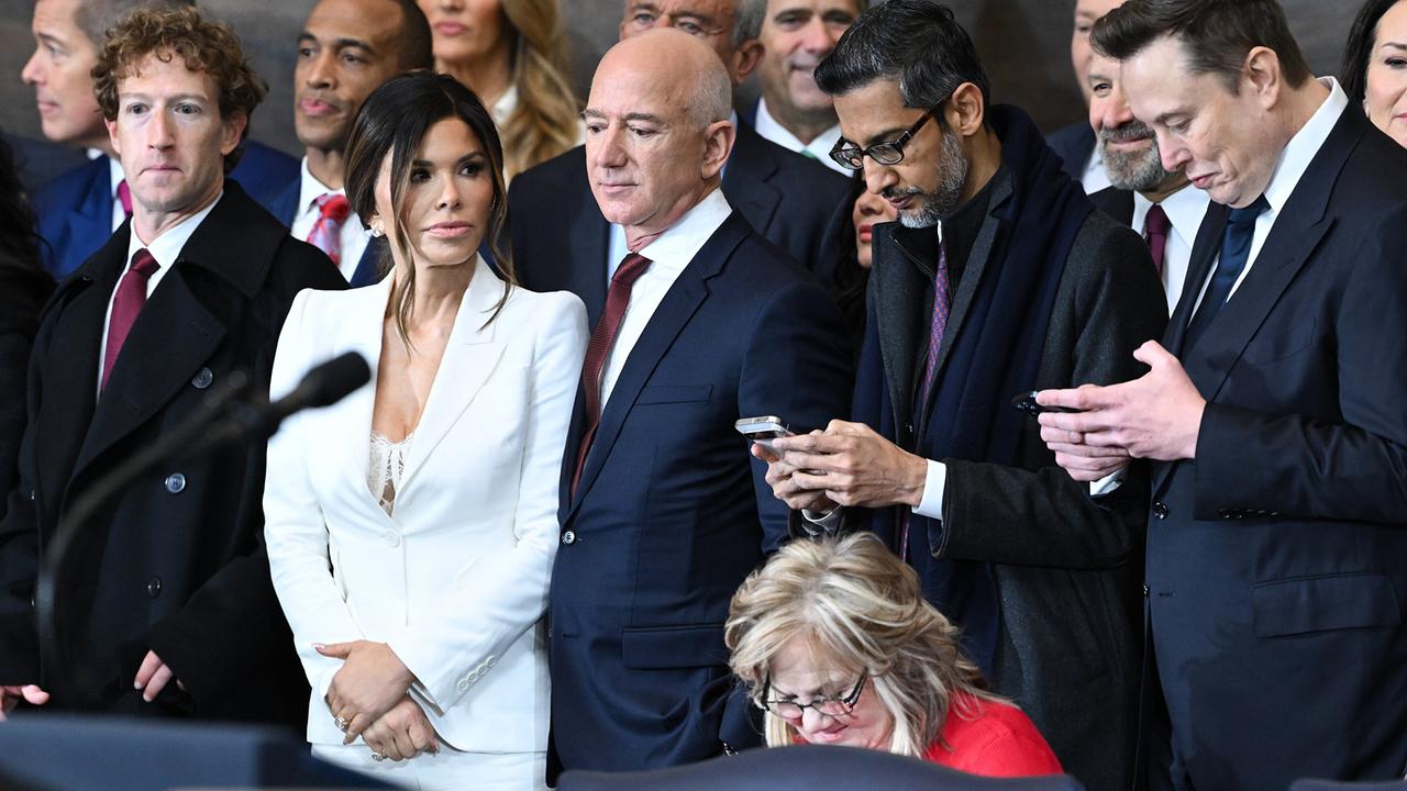 Mark Zuckerberg, Jeff Bezos, Sundar Pichai und Elon Musk als Gäste bei der Amtseinführung von Donald Trump
