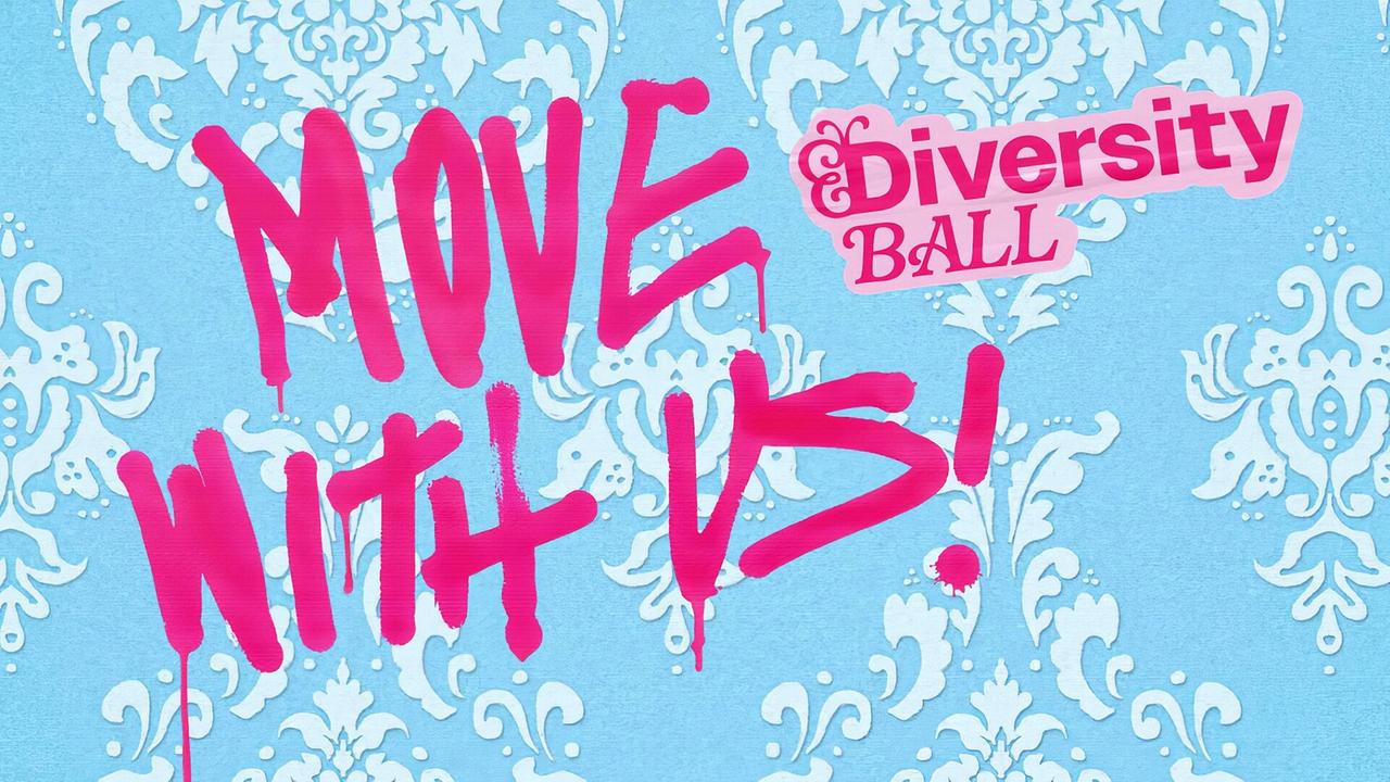 © ORF/www.diversityball.at Ein auffälliges Plakat in Pink und Hellblau wirbt mit der Aufschrift „Move with us!“ für den „Diversity Ball“.