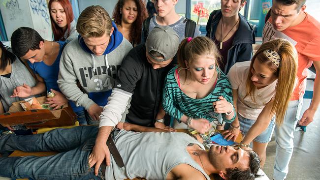 © ORF/Pro7/Sevenone/Christoph Assmann Im Bild: Max von der Gröben (Daniel / Danger), Aram Arami (Burak), Jella Haase (Chantal), Elyas M'Barek (Zeki Müller), Gizem Emre (Zeynep).