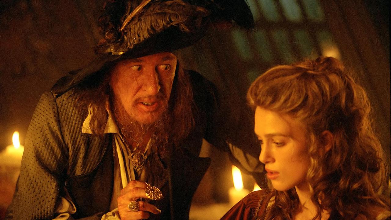 Im Bild: Geoffrey Rush (Barbossa), Keira Knightley (Elizabeth Swann).