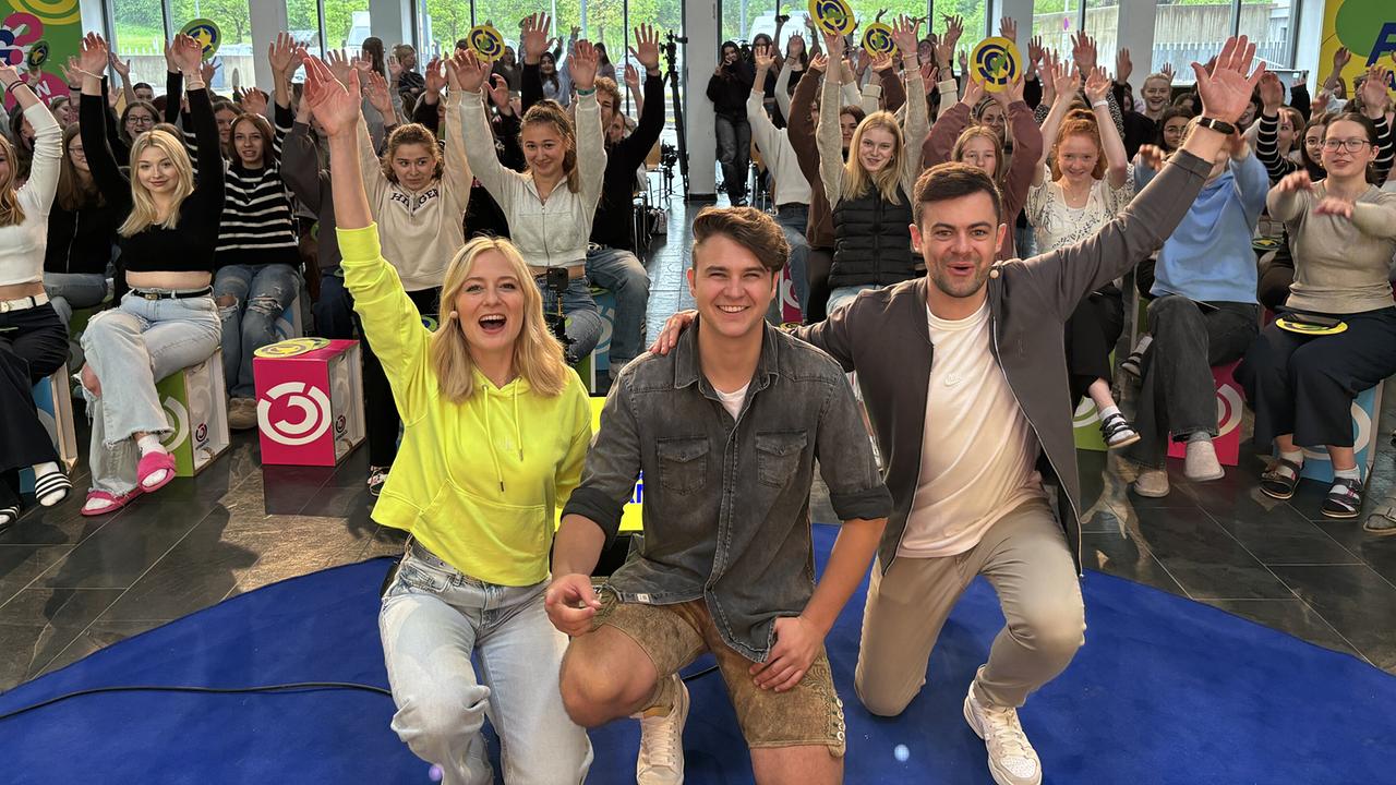 Frag das ganze Land on Tour in Saalfelden: Tina Ritschl, der Pongauer Sänger Chris Steger, Philipp Bergsmann