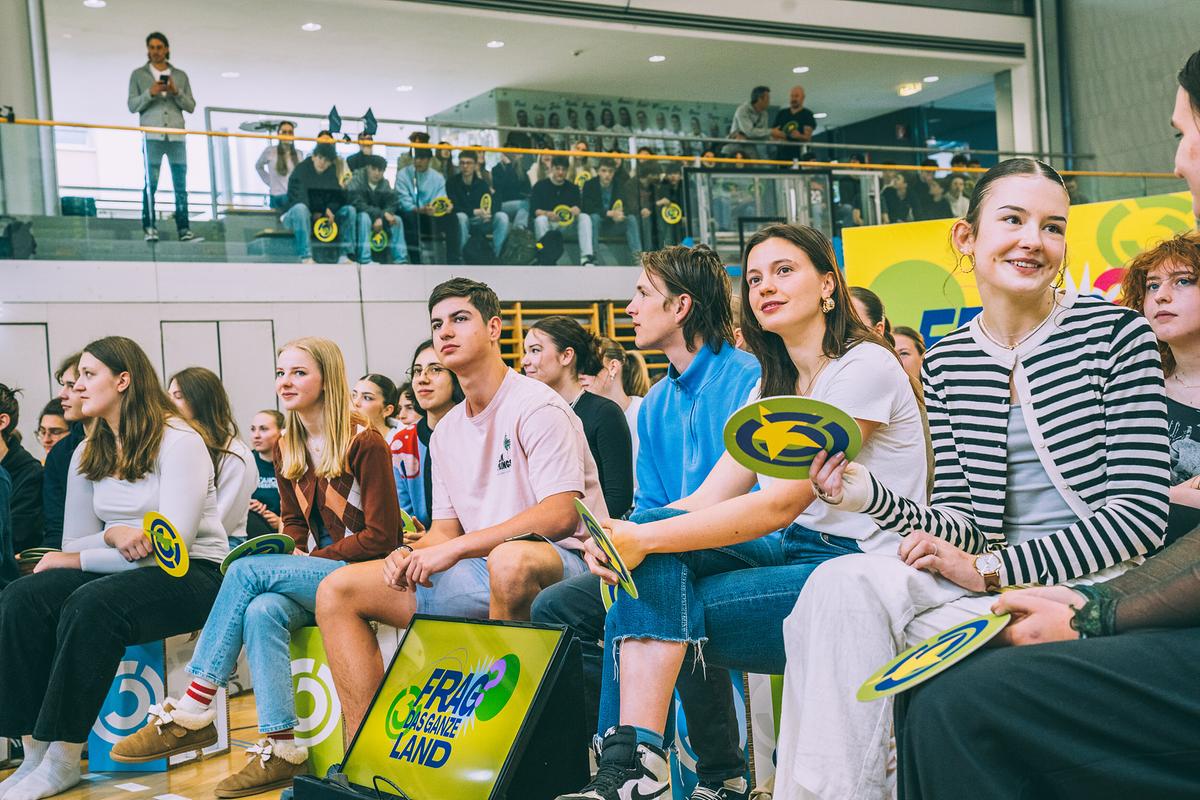 Frag das ganze Land on Tour in Klagenfurt: Schülerinnen und Schüler des BG/BRG Lerchenfeld in Klagenfurt