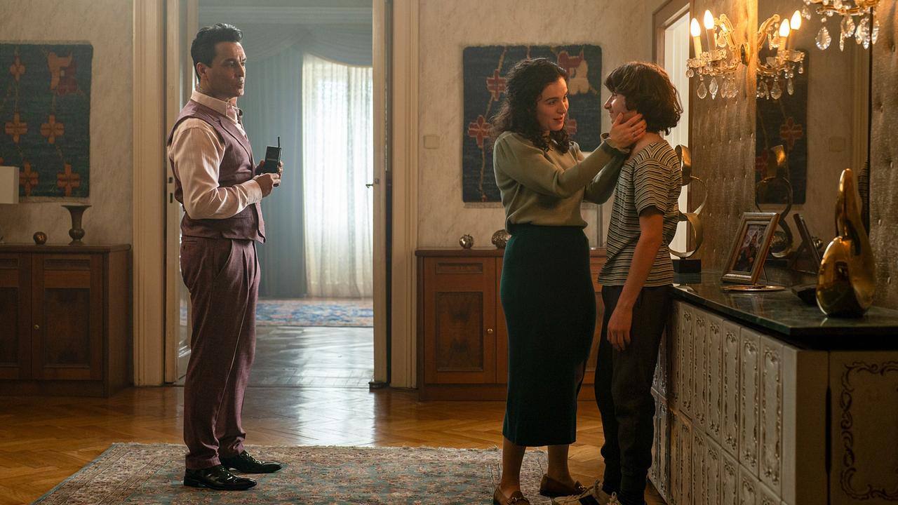 "Hades – Eine (fast) wahre Geschichte": Sabiullah Anwar (Faras jung), Mariam Hage (Ashana jung), Elyas Seidi (Reza jung)
