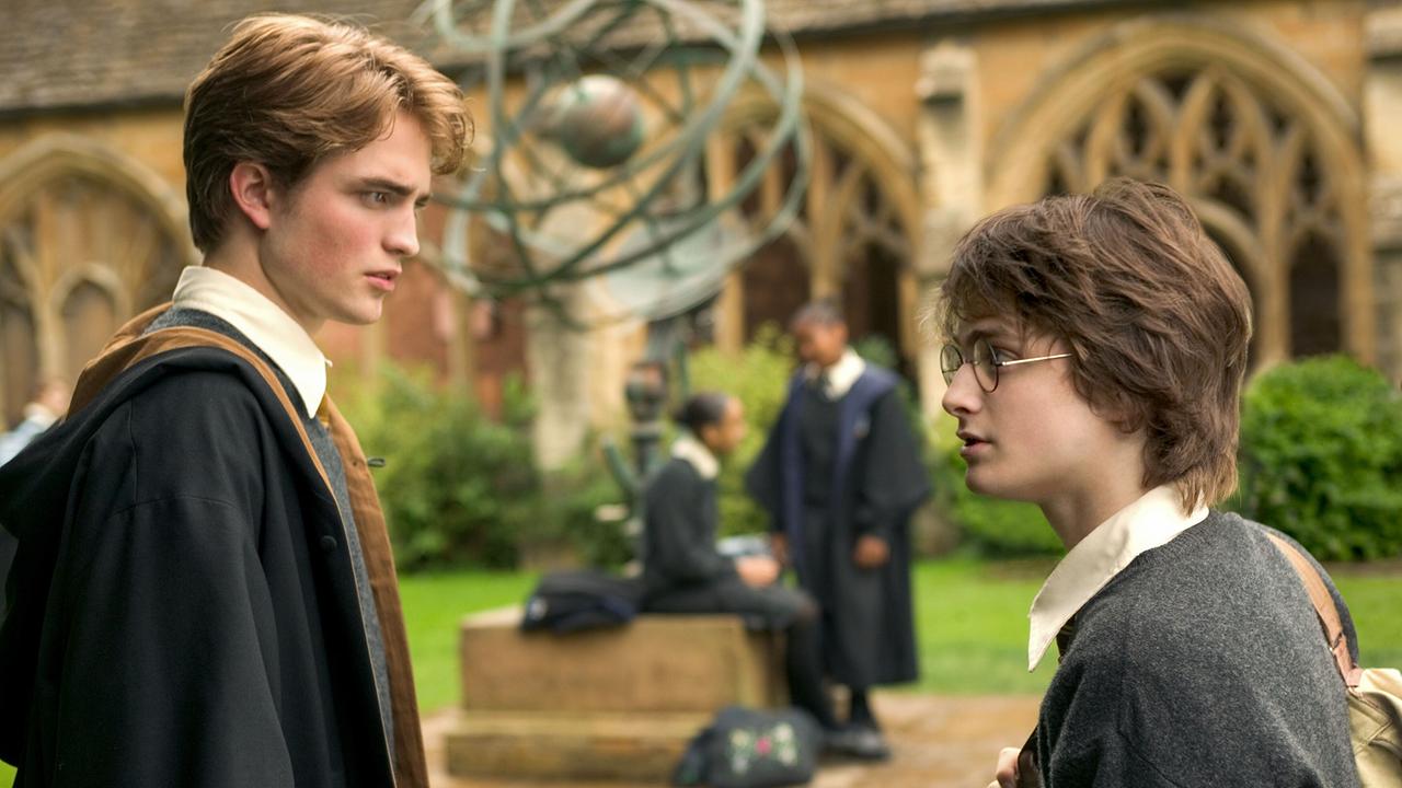 Robert Pattinson (Cedric Diggory), Daniel Radcliffe (Harry Potter)