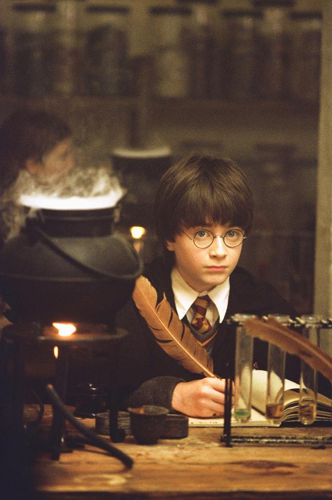 Harry Potter (Daniel Radcliffe) in seinem ersten Jahr in Hogwarts.