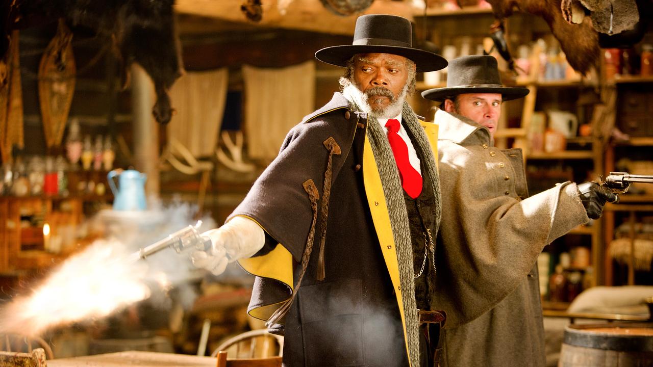 © ORF/MGM/Andrew Cooper Im Bild (v.li.): Samuel L. Jackson (Major Marquis Warren), Walton Goggins (Sheriff Chris Mannix).
