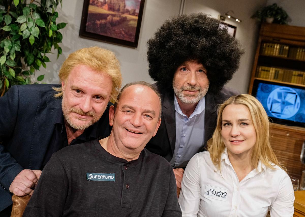 © ORF/Hans Leitner Herbert Prohaska - die besten Talks aus "Willkommen Österreich": Herbert Prohaska, Nicole Wesner, Christoph Grissemann, Dirk Stermann in der Sendung vom 25.04.2017