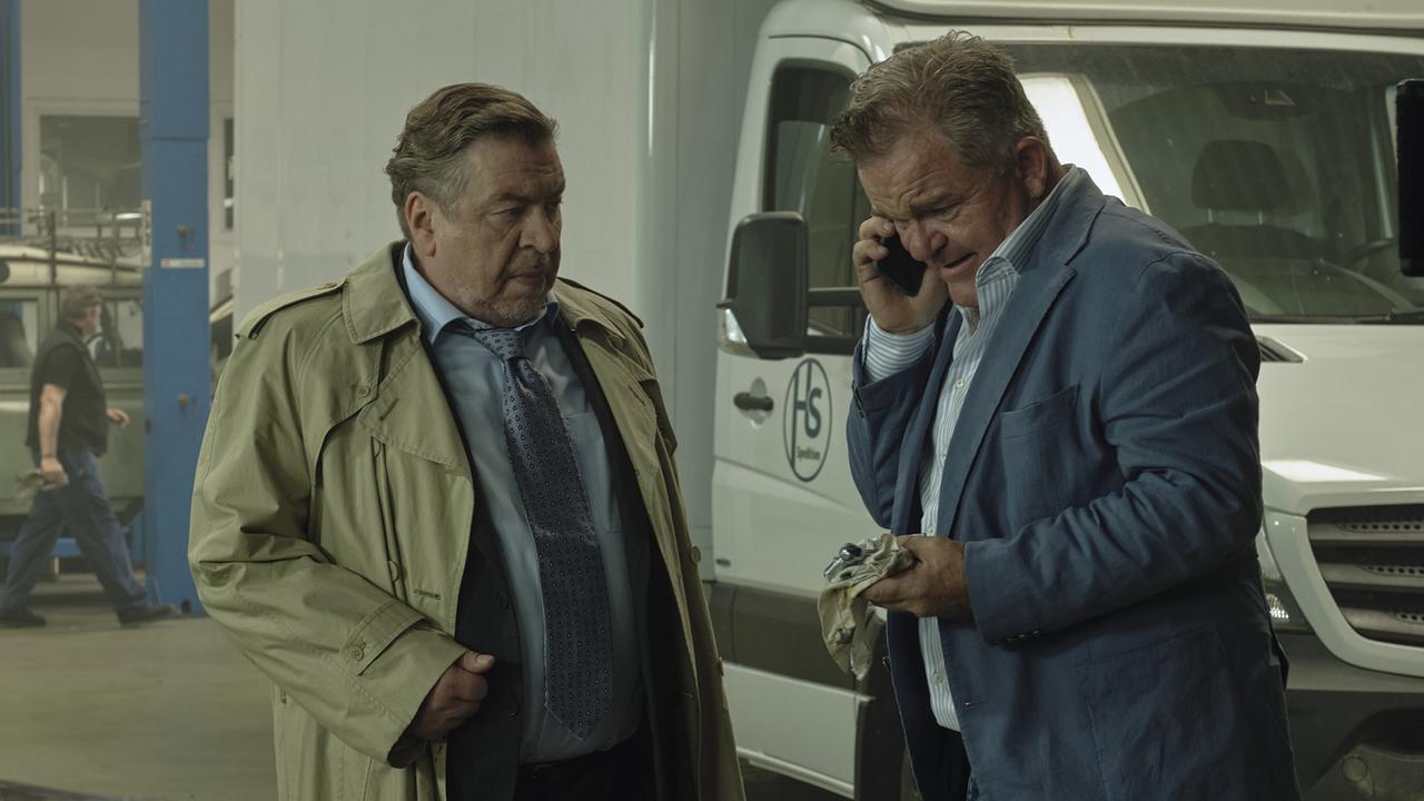 ""Hundertdreizehn - Richard": Armin Rhode (Richard Born), Cornelius Obonya (Hajo Stembusch)