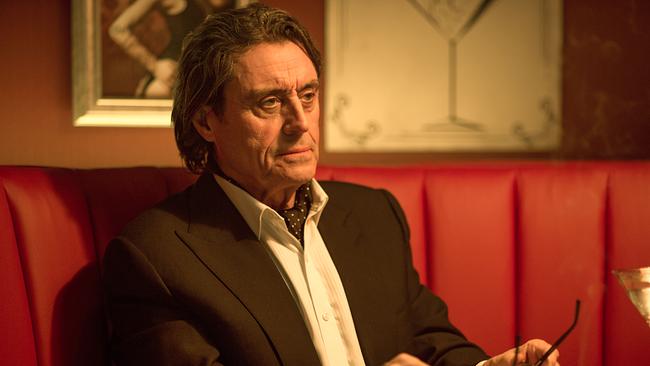 © ORF/Pro7/David Lee/2014 SUMMIT ENTERTAINMENT, LLC. ALL RIGHTS RESERVED. Im Bild: Ian McShane (Winston).