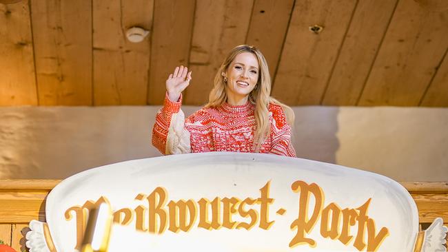 Kitzbühel 25 - Promis, Partys, Pistentratsch: Melissa Naschenweng