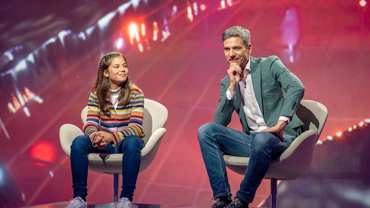 Klein gegen Groß - Das unglaubliche Duell: Maja (10) und Ingo Zamperoni