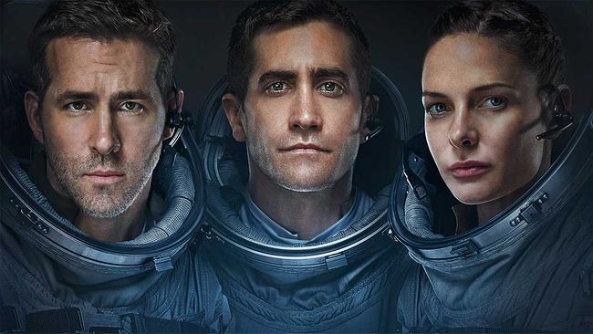 Im Bild: Ryan Reynolds (Rory Adams), Jake Gyllenhaal (Dr. David Jordan), Rebecca Ferguson (Miranda North).