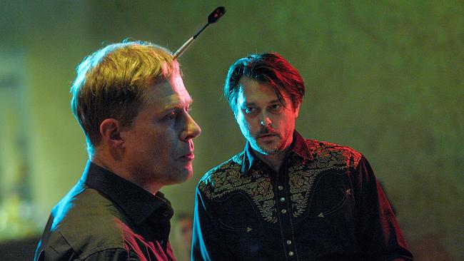 © ORF/ARD/Jacqueline Krause-Burberg Im Bild: Andreas Lust (Pospischill), Hary Prinz (Johann Lackner).