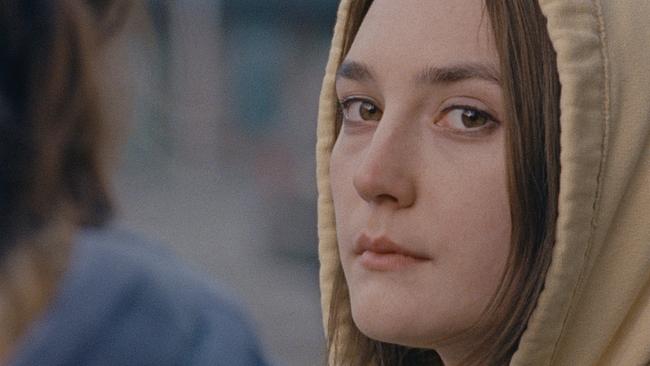 © ORF/Universal Pictures/Focus Features Autumn blickt melancholisch Richtung Kamera.