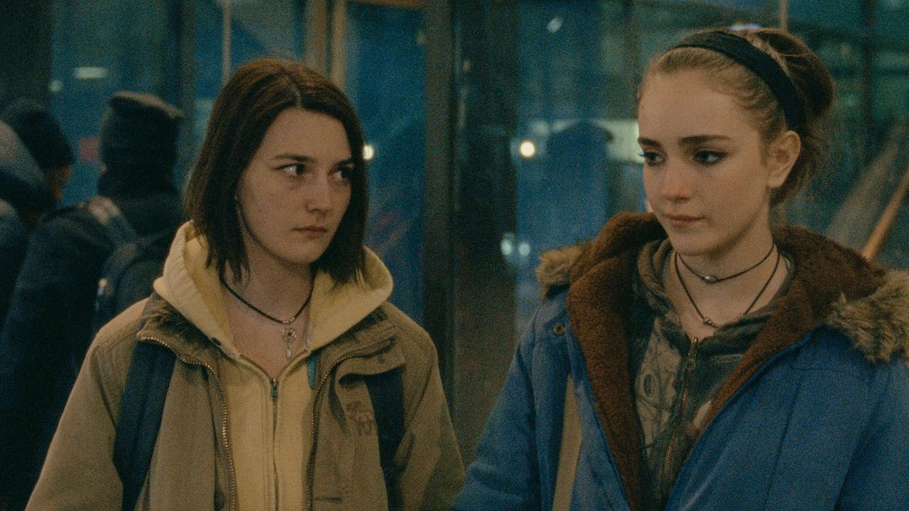 © ORF/Universal Pictures/Focus Features Autumn und Skylar schweigen sich vielsagend an.