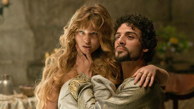 © ORF/Universal/David Appleby Im Bild: Léa Seydoux (Isabella von Angoulême), Oscar Isaac (Prinz John).