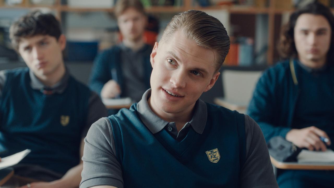 "School of Champions - Folge 10": Imre Lichtenberger (Nikki Auer), David-Joel Oberholzer (Bobby Harrer), Moritz Uhl (Georg Stoiber)