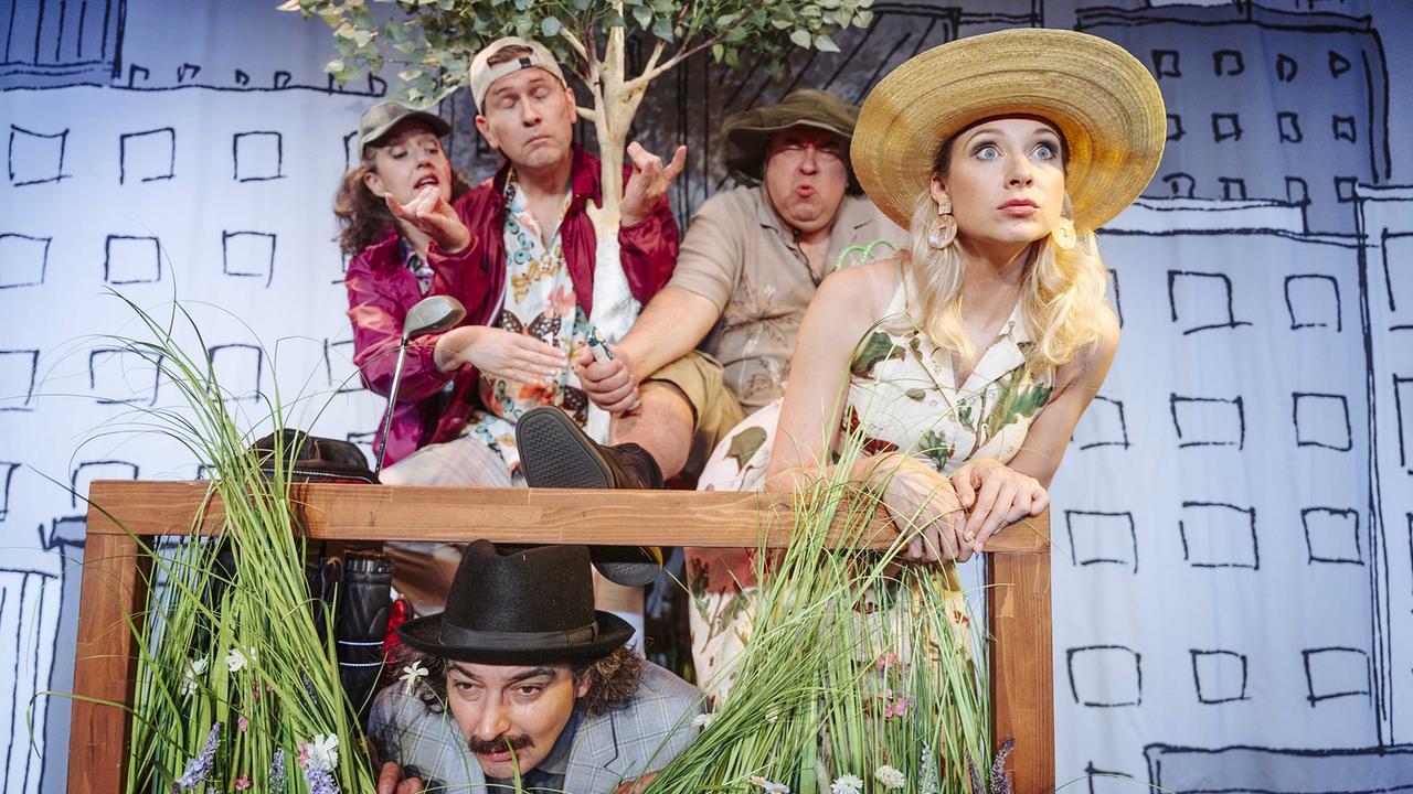 "Simpl Revue: Paradies dringend gesucht": Katharina Dorian, Joachim Brandl, Bernhard Murg, Jenny Frankl, Matthias Mamedof