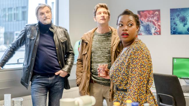 "Soko Donau - Ewiges Leben": Stefan Jürgens (Carl Ribarski), Andreas Kiendl (Klaus Lechner), Christine Grant (Kira Kudenko)
