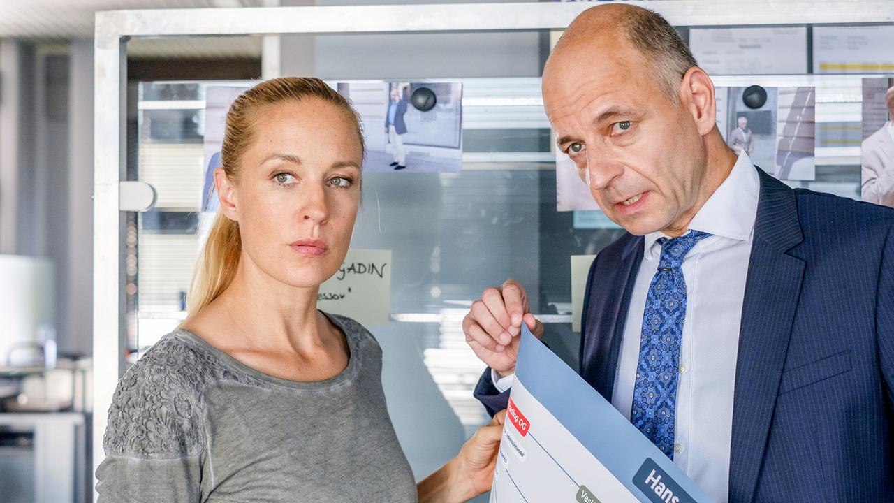 "Soko Donau - Full House": Lilian Klebow (Penny Lanz), Paul Matic (Dr. Seiler)