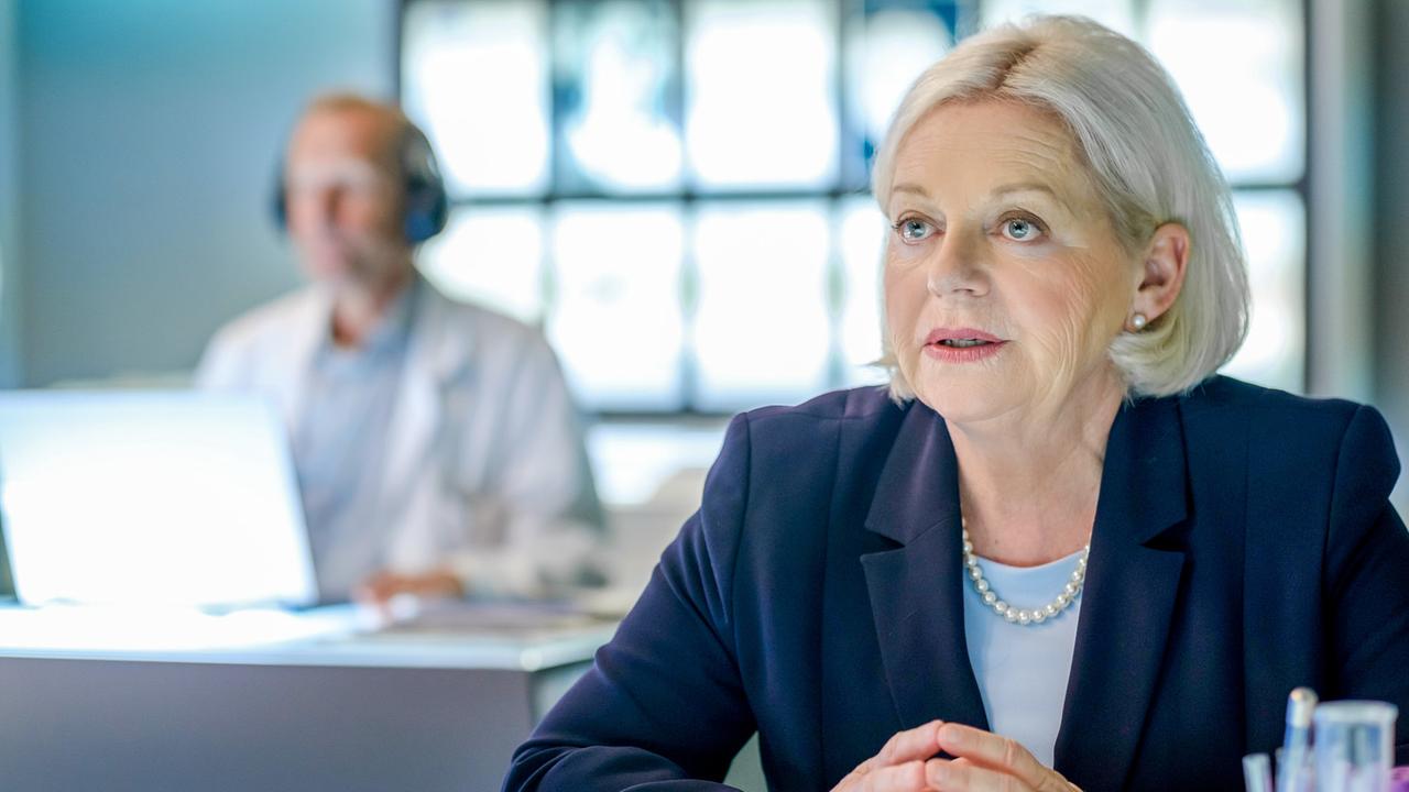 "Soko Donau - Full House": Brigitte Kren (Dr. Henriette Wolf)