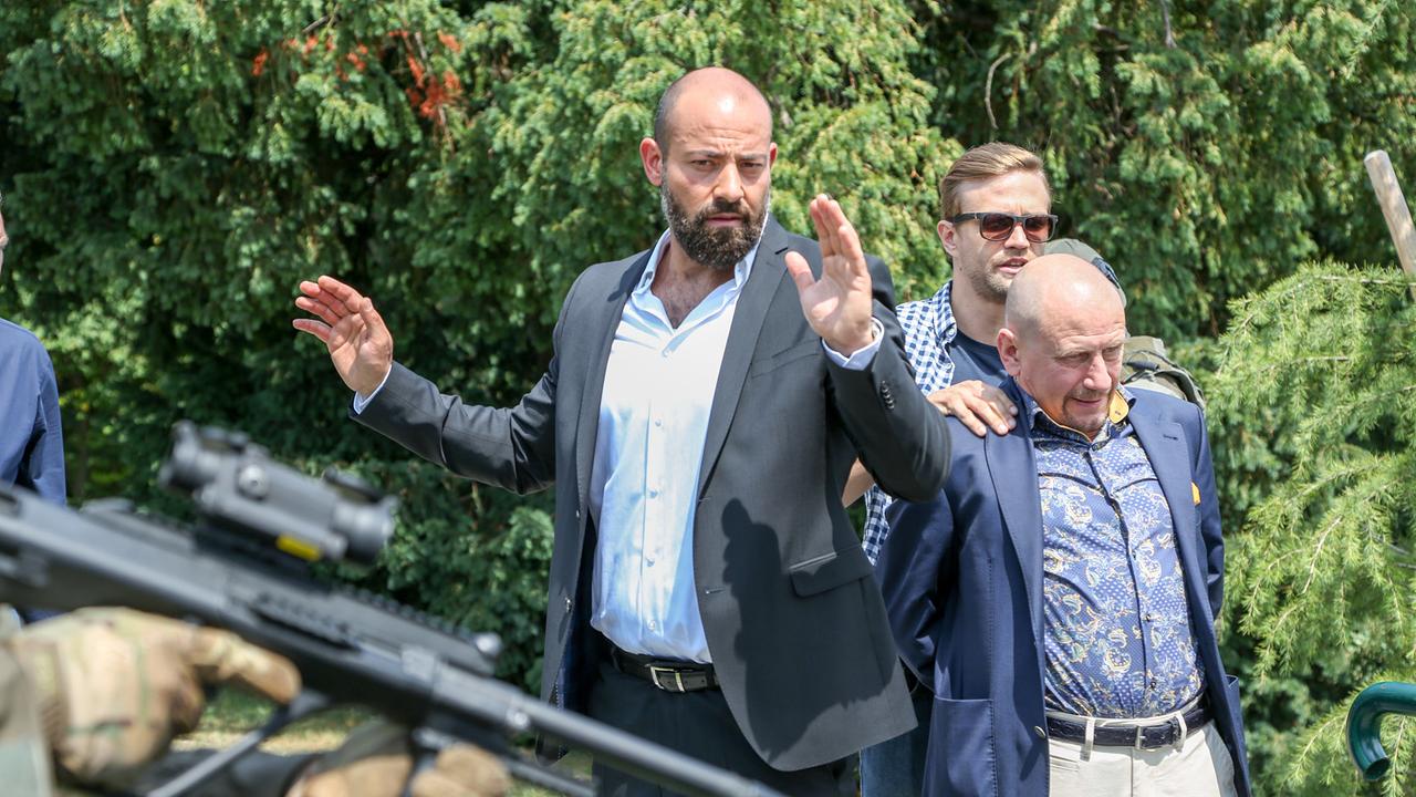 "Soko Donau - Full House": Anton Noori (Herbert Czermak), Jevgenij Sitochin (Boris Brigadin), Michael Steinocher (Simon Steininger)