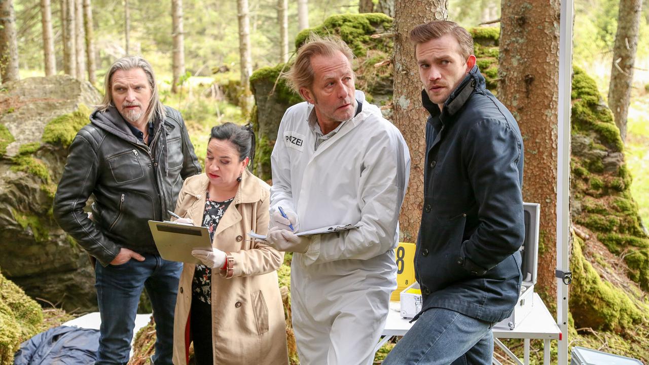 "Soko Donau - Schatzsuche": Stefan Jürgens (Carl Ribarski), Maria Happel (Dr. Franziska Beck), Helmut Bohatsch (Franz Wolfahrt), Michael Steinocher (Simon Steininger)