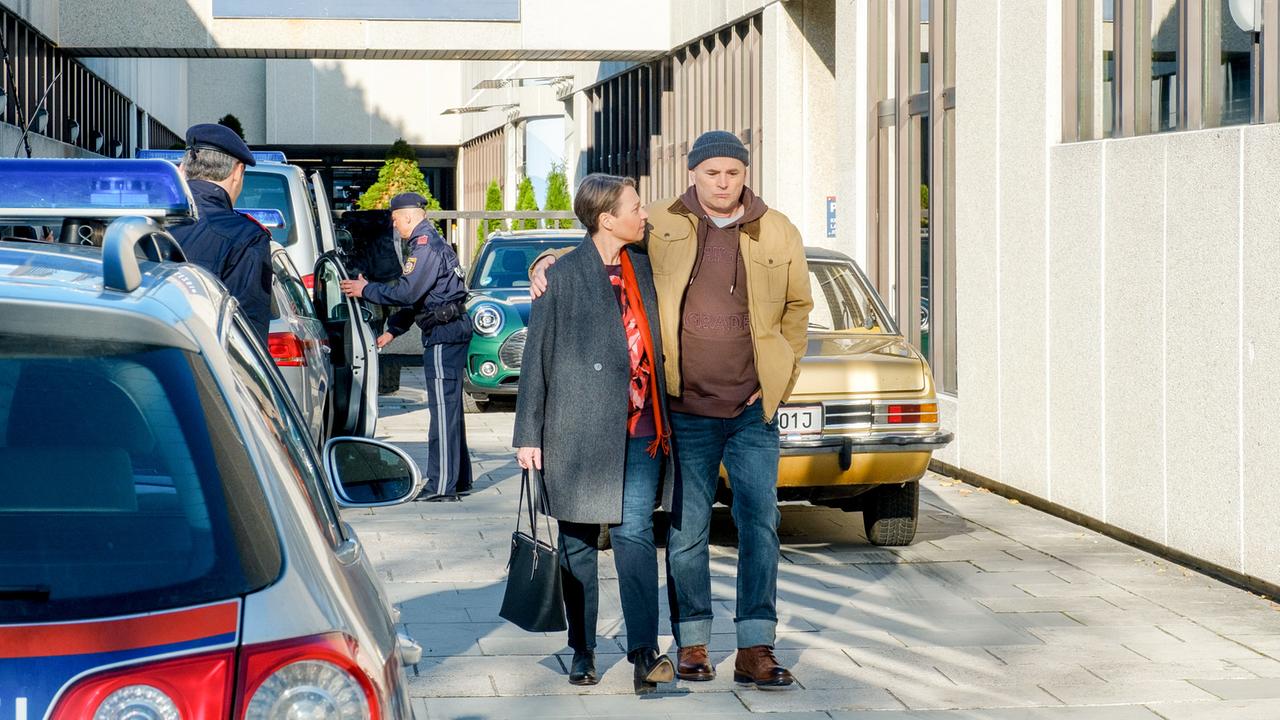 "Soko Donau - Zivilcourage": Beatrix Brunschko (Waltraud Puchegger), Marcus Bluhm (Josef Puchegger)