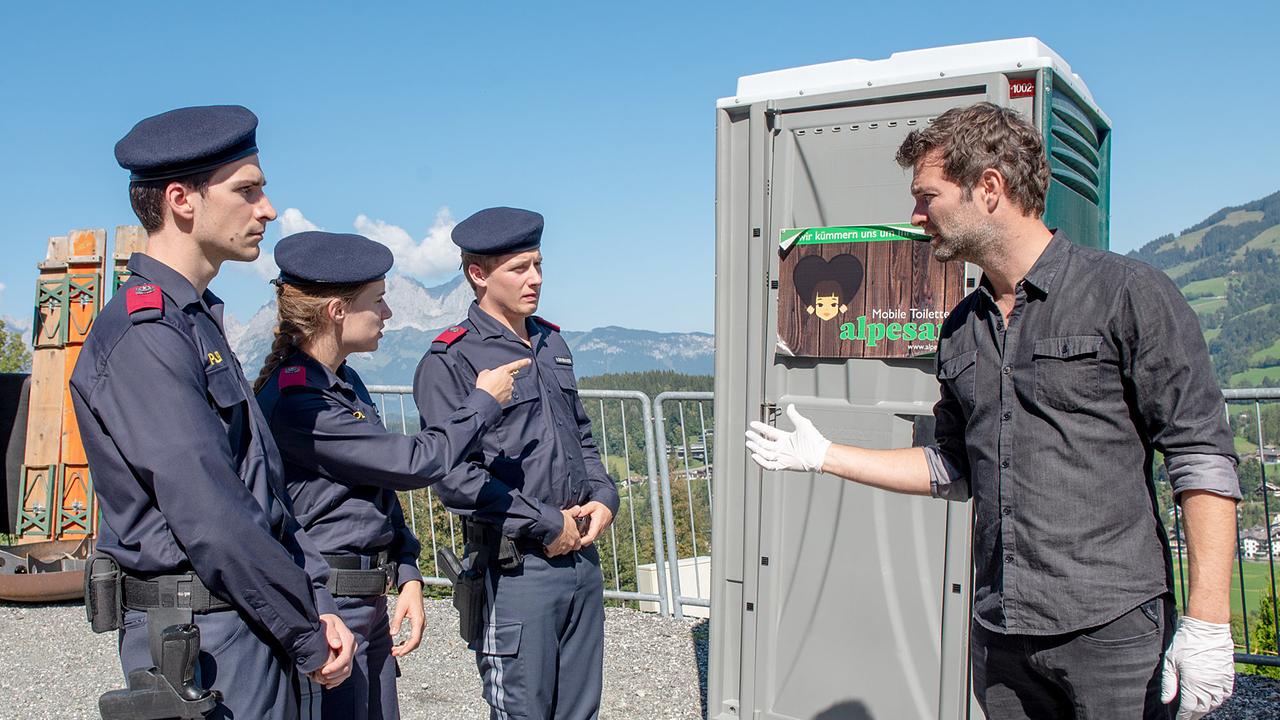 "Soko Kitzbühel - In Medias Res": Nikolaas von Schrader (Marcel Halpern), Maya Unger (Nicki Probst), Philipp Laabmayr (Alfons Grubauer), Jakob Seeböck (Lukas Roither)