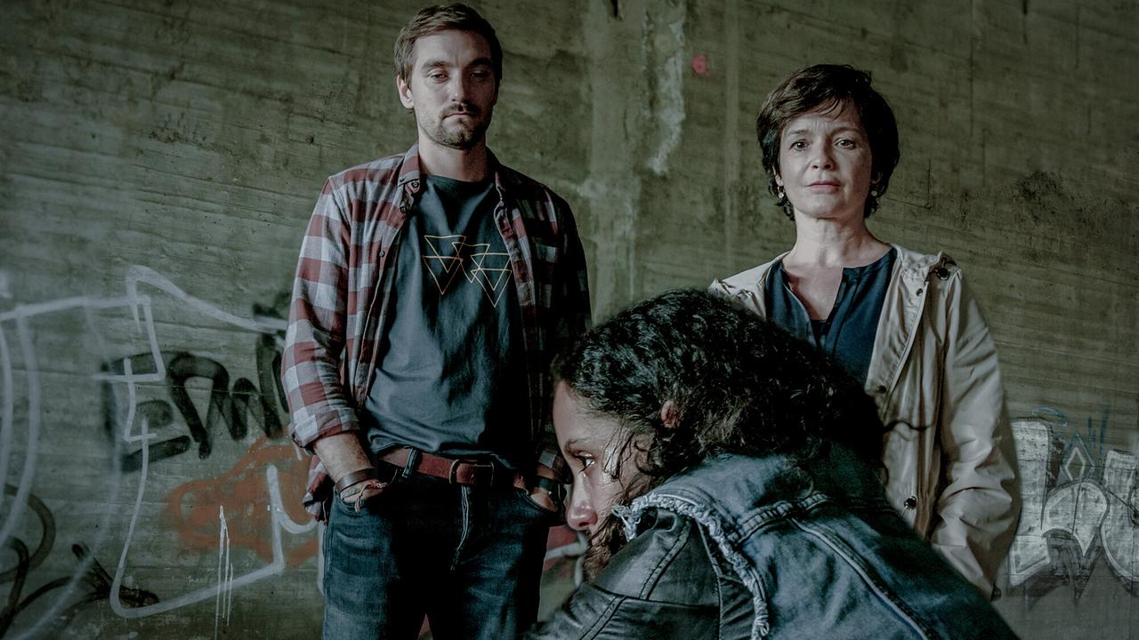"Soko Linz - Die Unsichtbaren": Daniel Gawlowski (Ben), Kristin Alia Hunold (Franzi Berg), Katharina Stemberger (Joe).