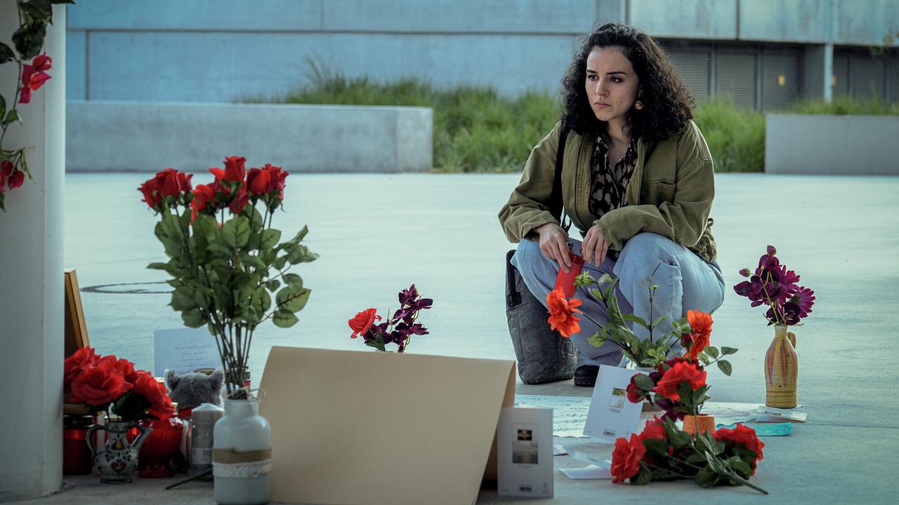 "Soko Linz - Schöpfung 2.0": Mariam Hage (Julia Jahic)