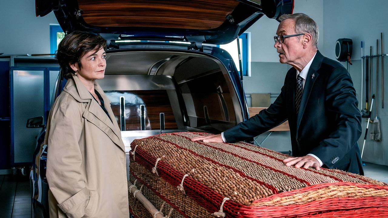 "Soko Linz – Die letzte Ruhe": Katharina Stemberger (Joe Haizinger), Ferry Öllinger (Markus Bartl)