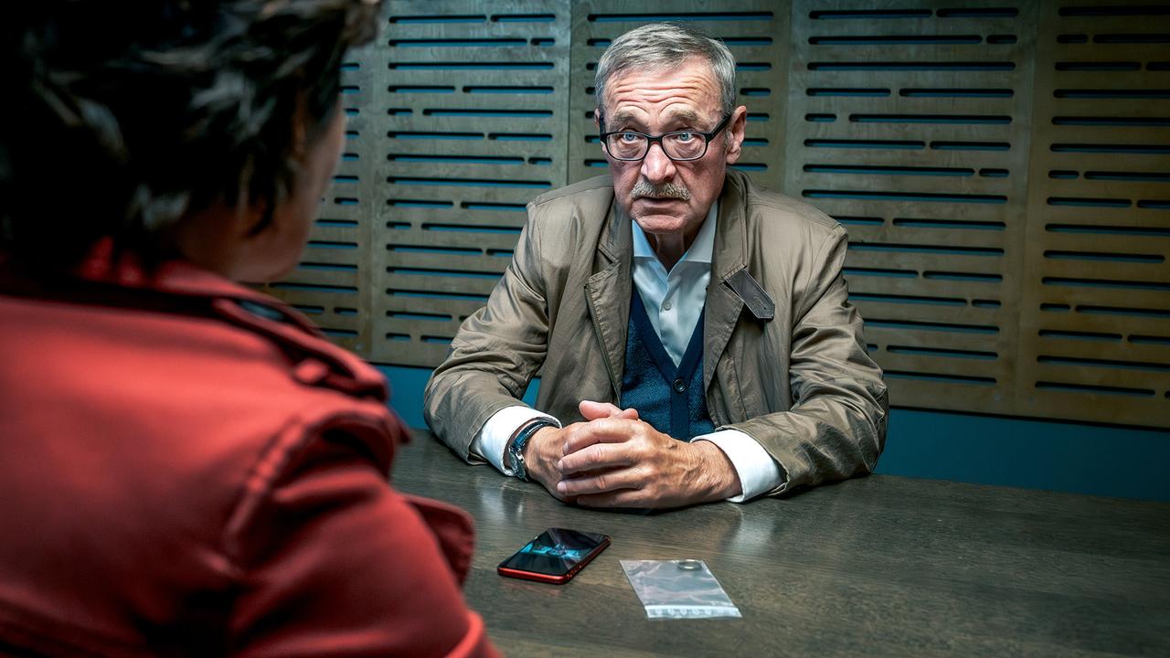 "Soko Linz – Die letzte Ruhe": Katharina Stemberger (Joe Haizinger), Ferry Öllinger (Markus Bartl)