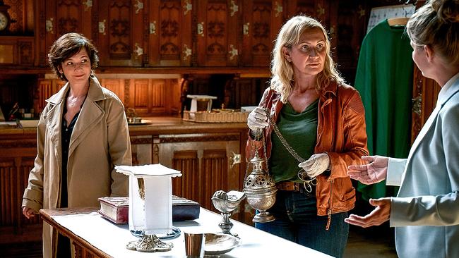 "Soko Linz – Die letzte Ruhe": Katharina Stemberger (Joe Haizinger), Angelika Niedetzky (Biggi Obergschwendter), Doris Hindinger (Maria Völck)