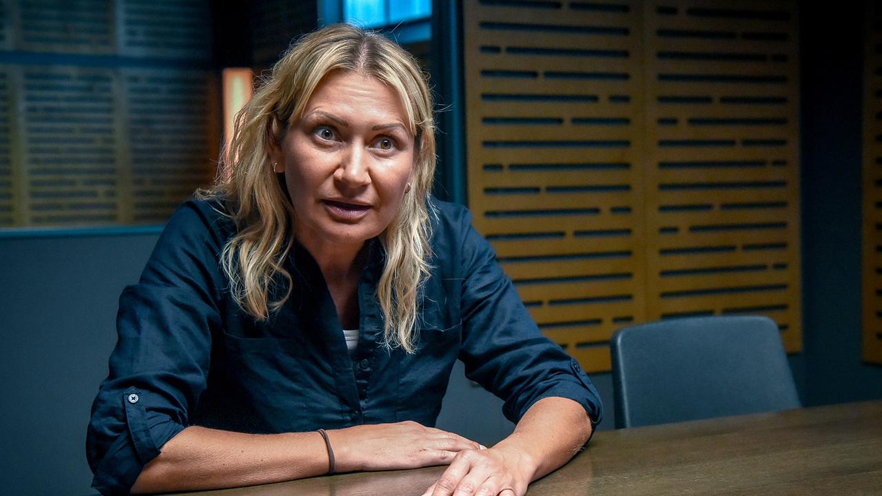 "Soko Linz – Flieger, grüß mir die Sonne": Angelika Niedetzky (Biggi Obergschwendter)