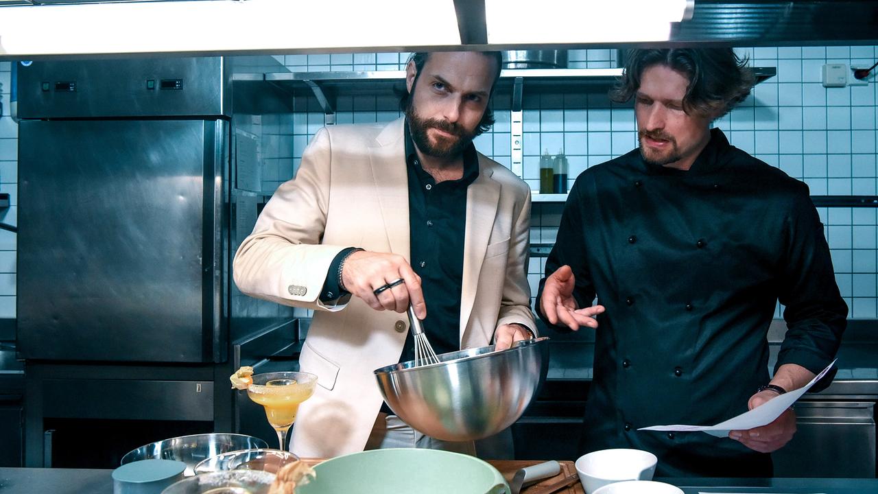 "Soko Linz – Eine To(r)te zum Dessert": Nikolai Selikovsky (Ferdi Ecker), Fabian Schiffkorn (Andi Reichertsberger)