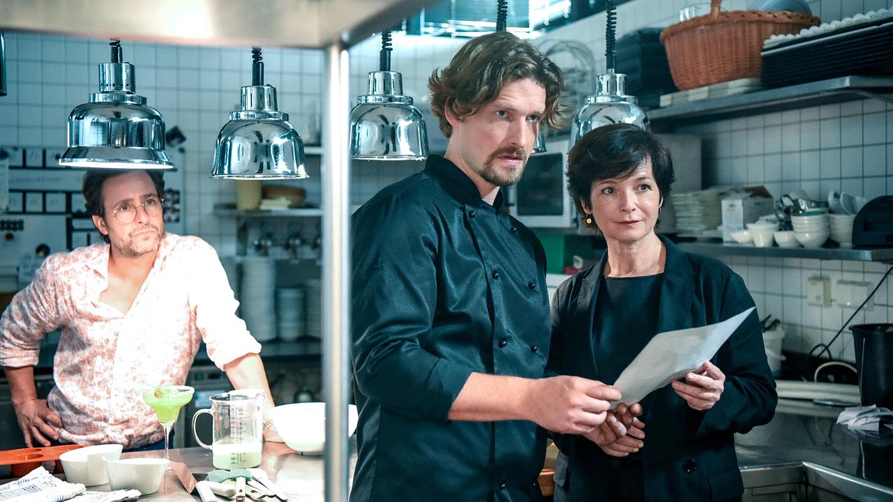 "Soko Linz – Eine To(r)te zum Dessert": Alexander Pschill (Richie Vitek), Fabian Schiffkorn (Andi Reichertsberger), Katharina Stemberger (Joe Haizinger)