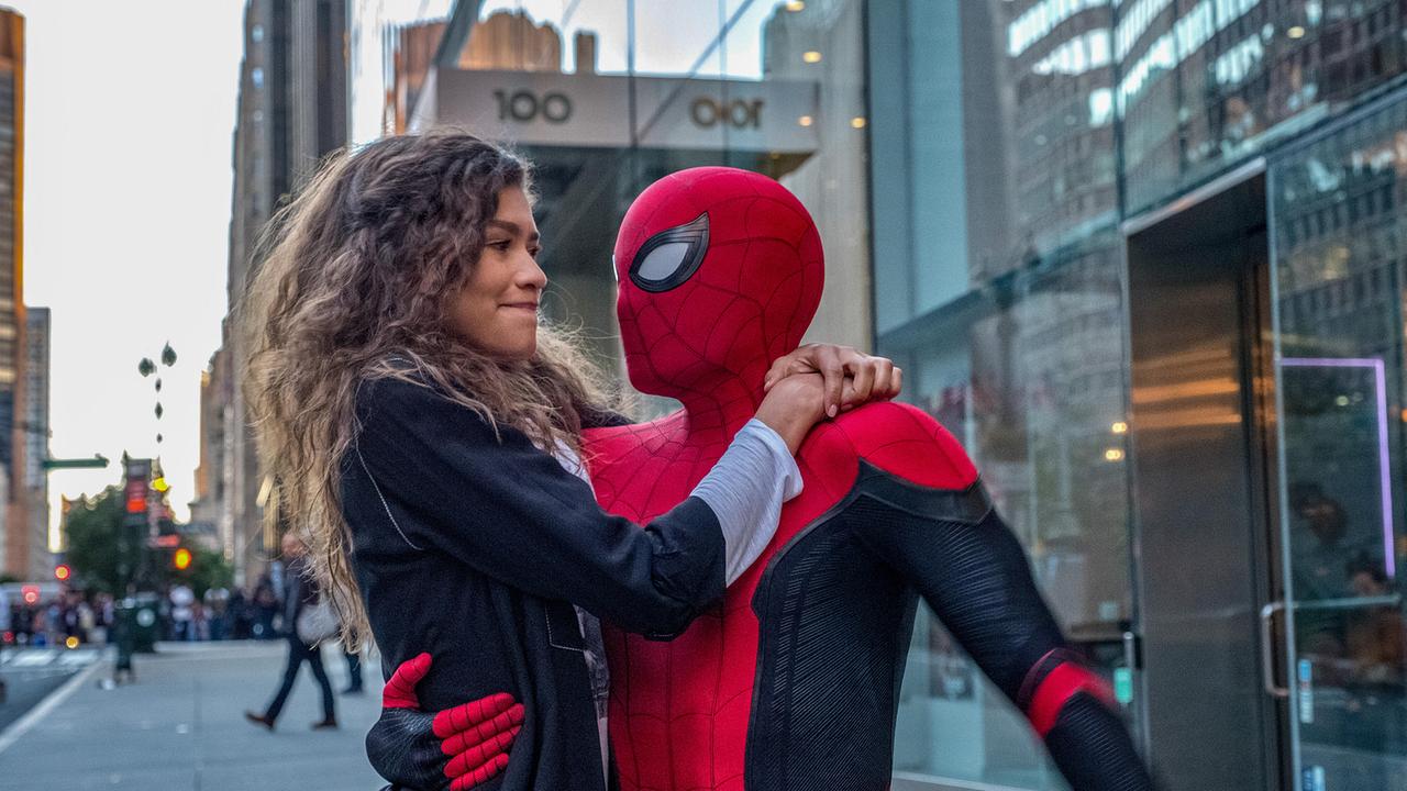 Im Bild: Zendaya (Michelle 'MJ' Jones), Tom Holland (Peter Parker / Spider-Man).
