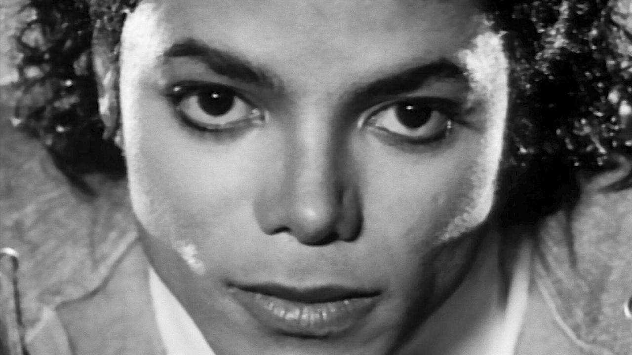 1982 erfolgt der Durchbruch als Solokünstler. „Thriller“ macht Michael Jackson zum internationalen Superstar. Es ist bis heute das erfolgreichste Album aller Zeiten.