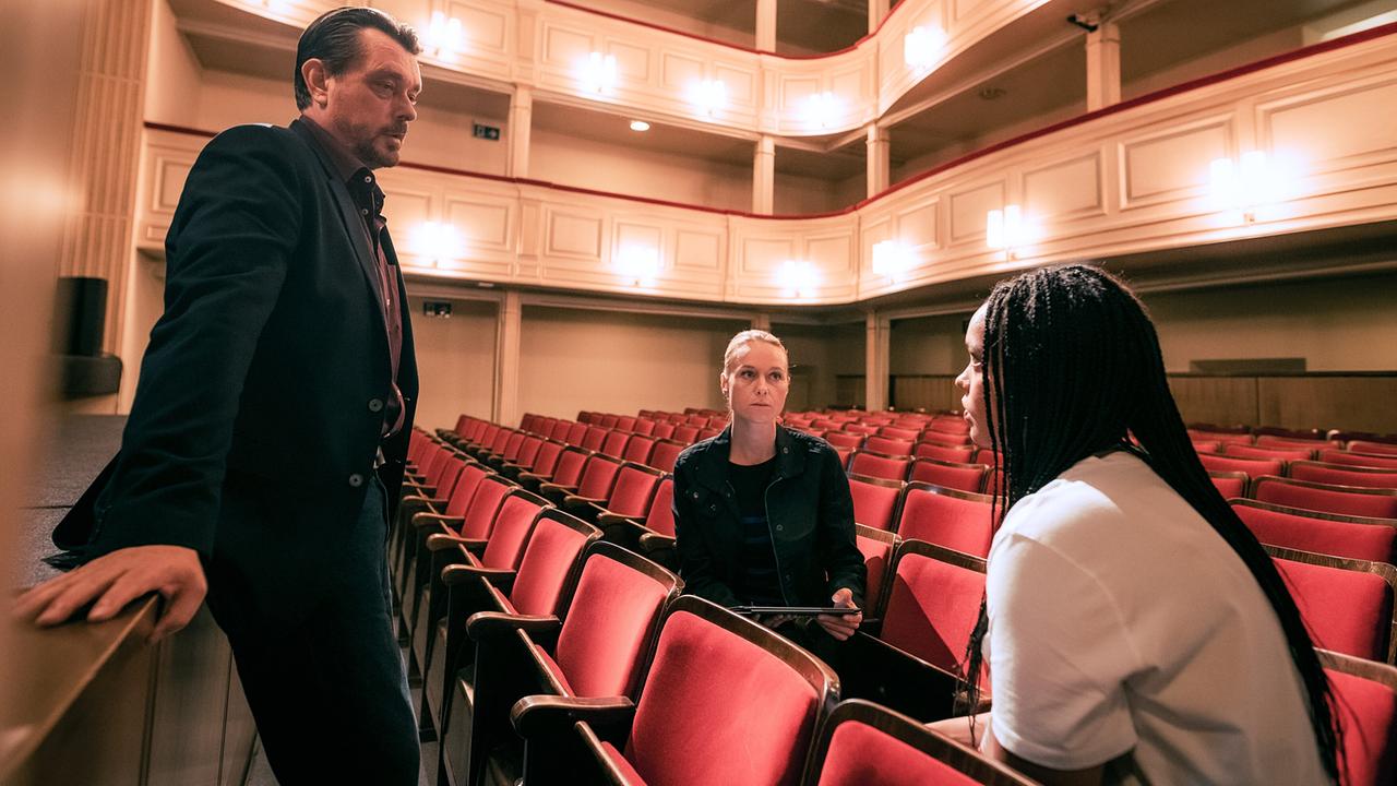 "Landkrimi: Steirergift": Hary Prinz (Sascha Bergmann), Anna Unterberger (Anni Sulmtaler), Jasmin Weißmann (Aluna Riedl)