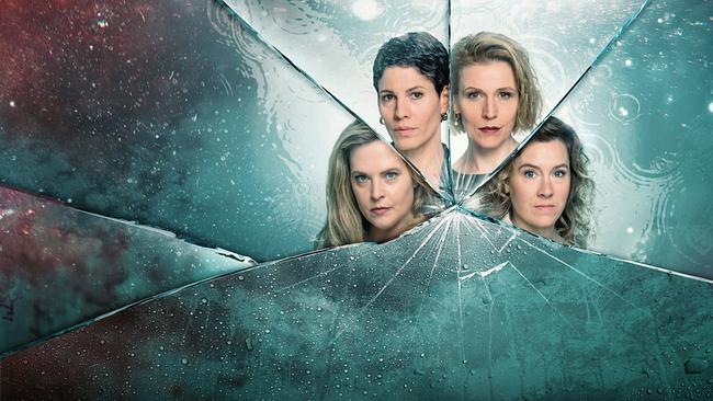 Motiv zu "Tage, die es nicht gab" mit den Gesichtern von Diana Amft, Jasmin Gerat, Franziska Weisz und Franziska Hackl in brechenden Eisscherben