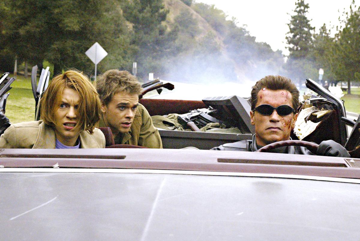 Im Bild: Claire Danes (Kate Brewster), Nick Stahl (John Connor), Arnold Schwarzenegger (Terminator).