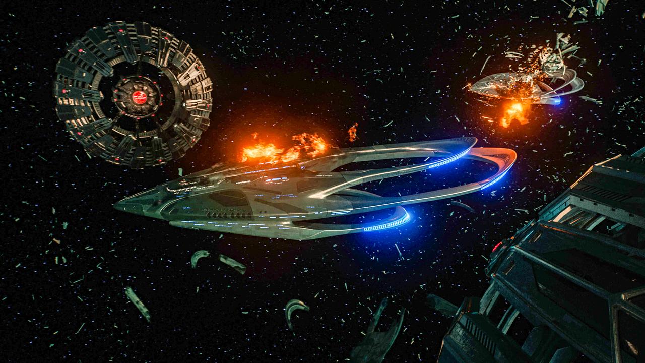 Die Orville mit anderen Raumschiffen im Kampf