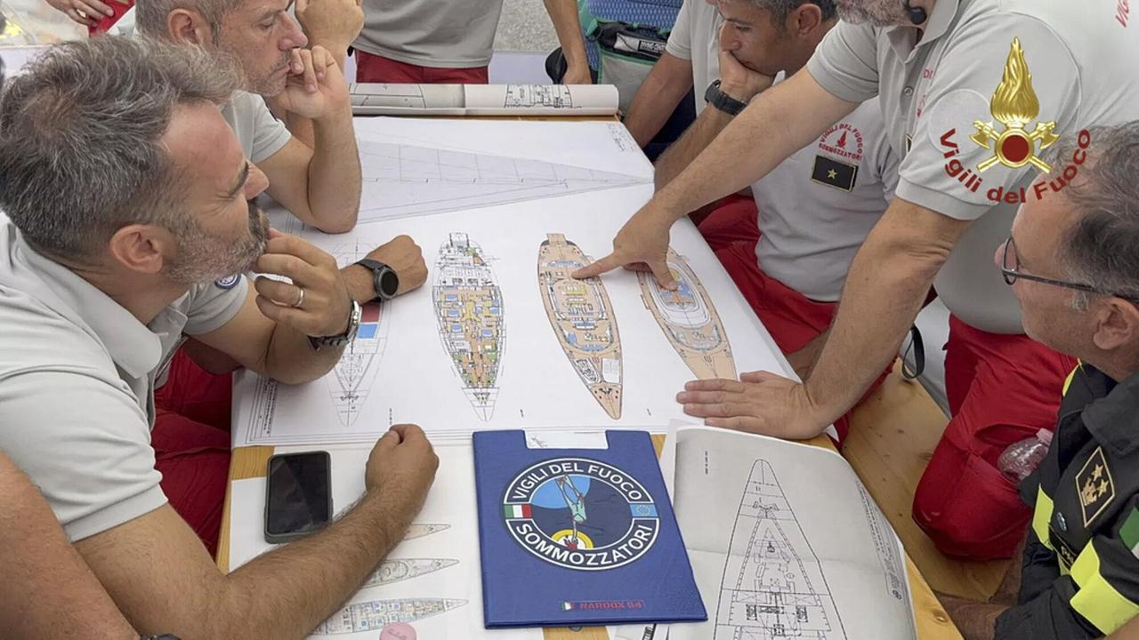 © ORF/Autentic/Italian Fire Brigarde Protokoll einer Katastrophe - Todes-Yacht vor Sizilien