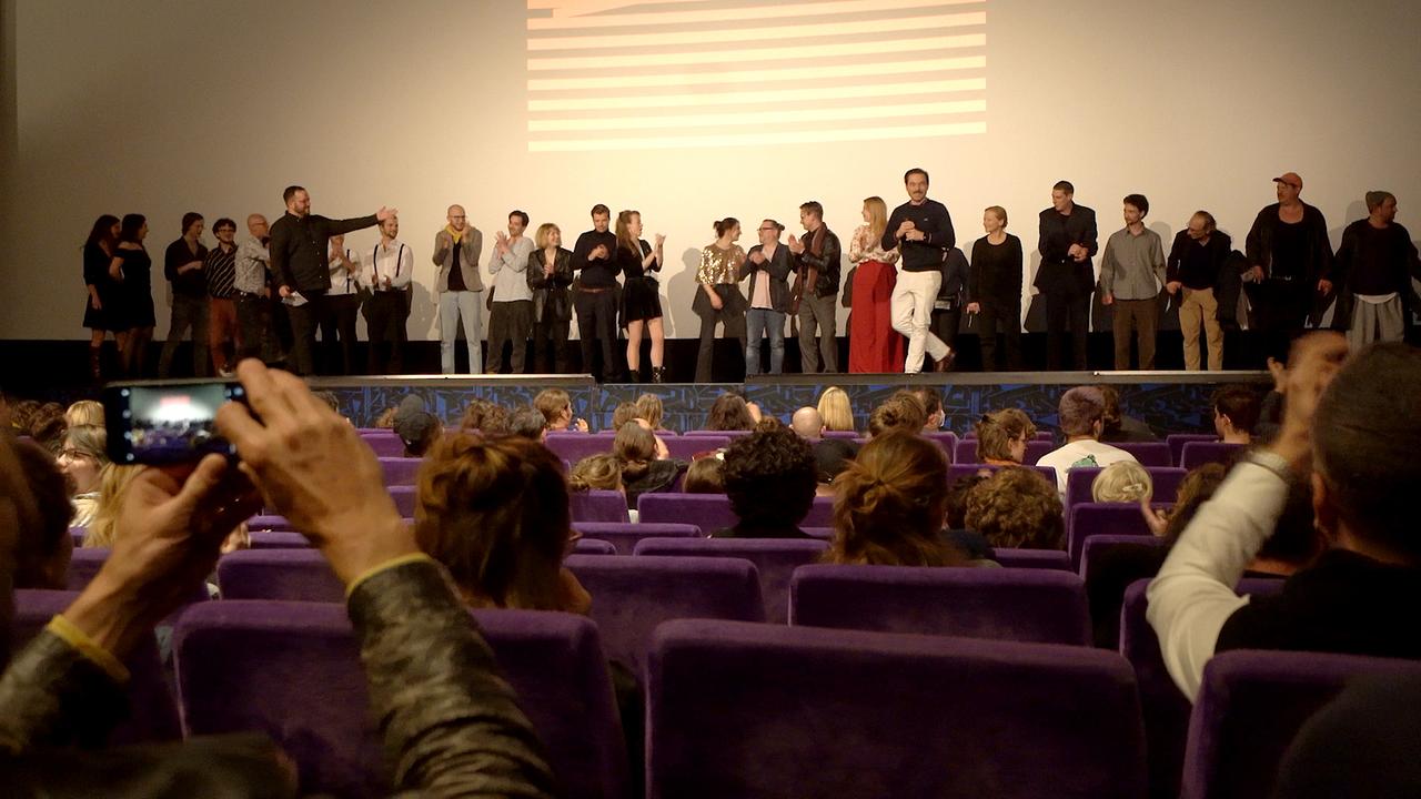 "Trailer.AT - Folge 3": Regisseur Sebastian Brauneis ("Die Vermieterin") beim Diagonale Filmfestival
